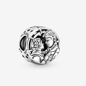 Pandora Star Wars Han Solo & Leia Kiss Charm